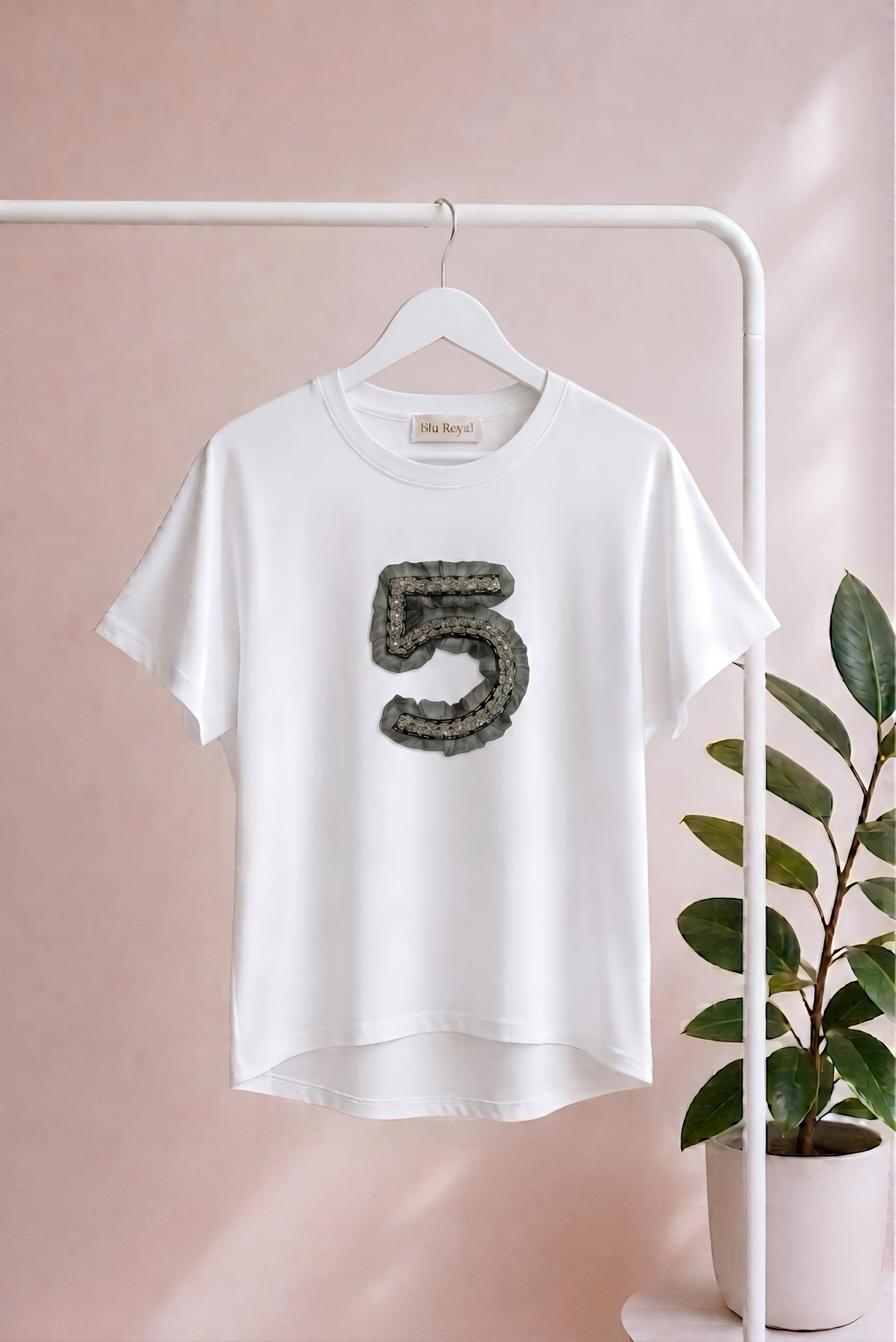 T-shirt 5